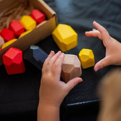 16-Piece Wooden Stacking Blocks (Aboriginal Flag Colours)